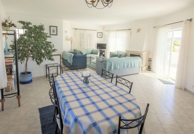 Villa in Luz - Casa do Poço (ML 29) Villa in Luz - Casa do Poço (ML 29)