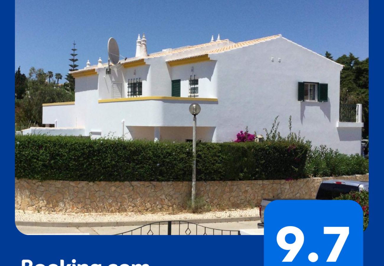 Villa in Luz - Casa Rosa Floresta (ML 7H)