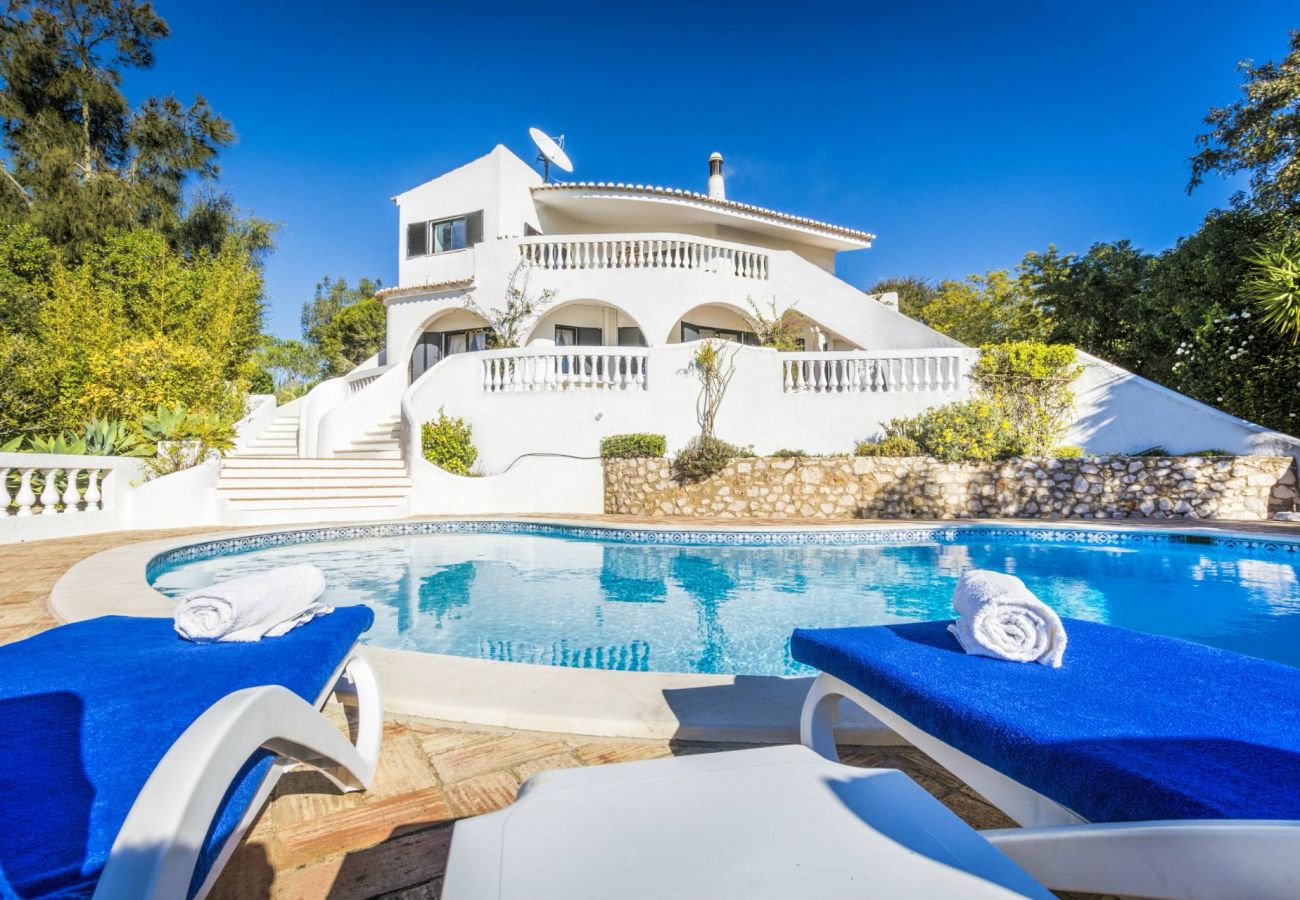 Villa in Lagos - Casa Veado, 4 bedroom villa with heated pool