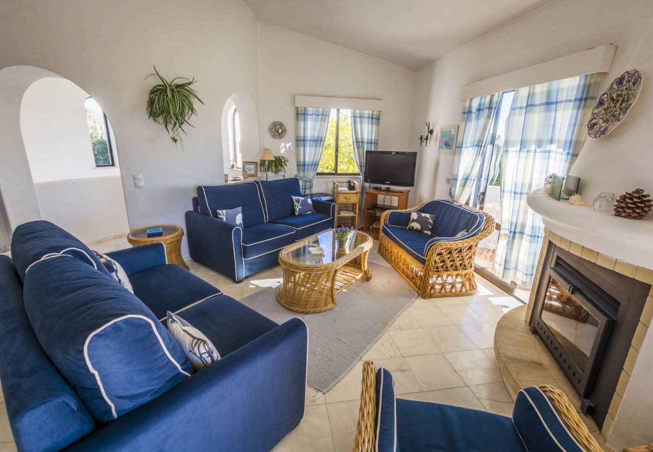 Villa in Lagos - Casa Veado, 4 bedroom villa with heated pool