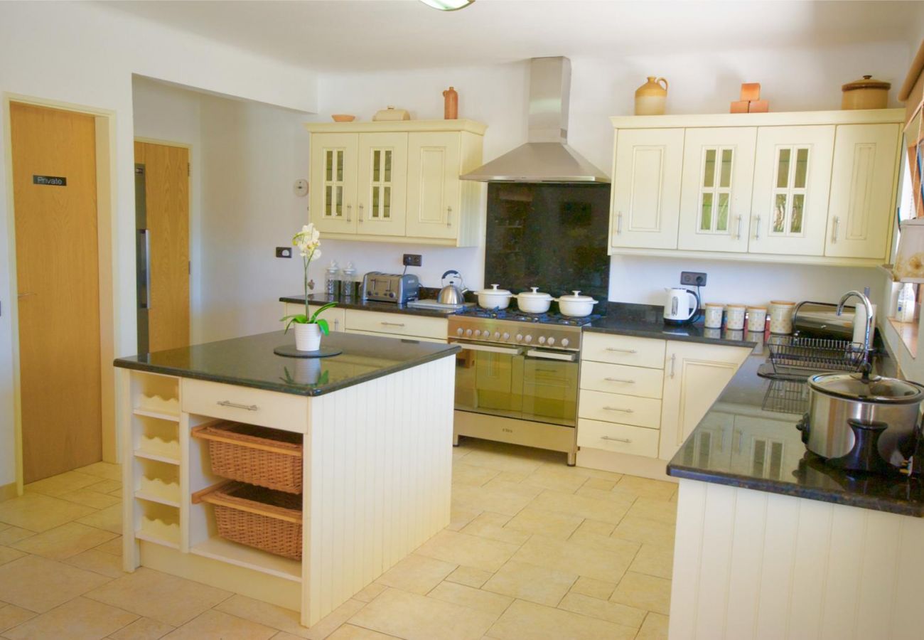 Villa in Montinhos da Luz - Vivenda Oasis