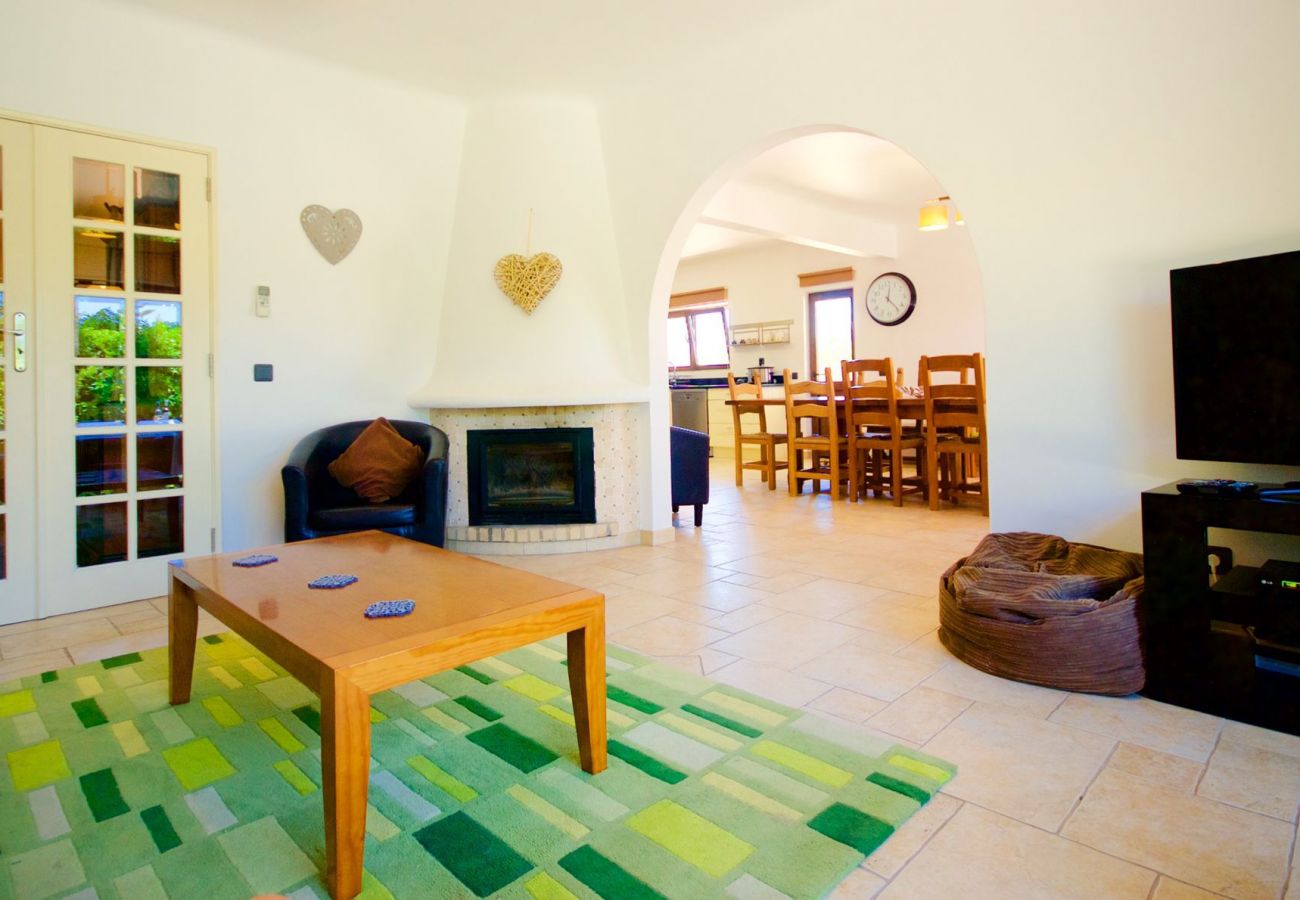 Villa in Montinhos da Luz - Vivenda Oasis