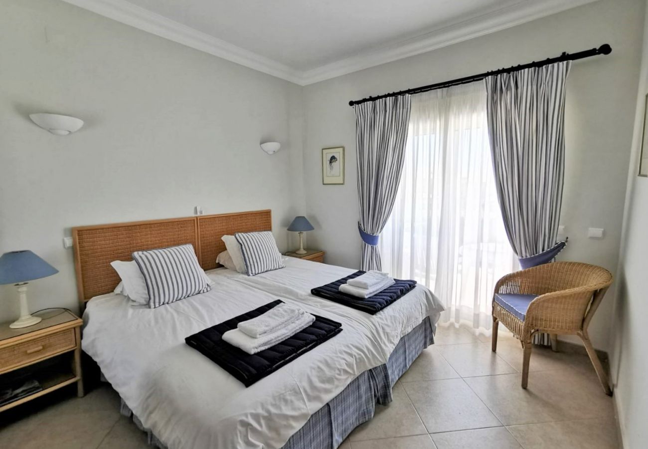 Apartment in Lagos - Boavista 73
