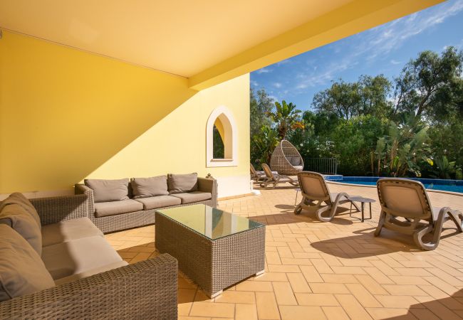 Villa in Lagos - Casa Amarela Villa in Lagos - Casa Amarela