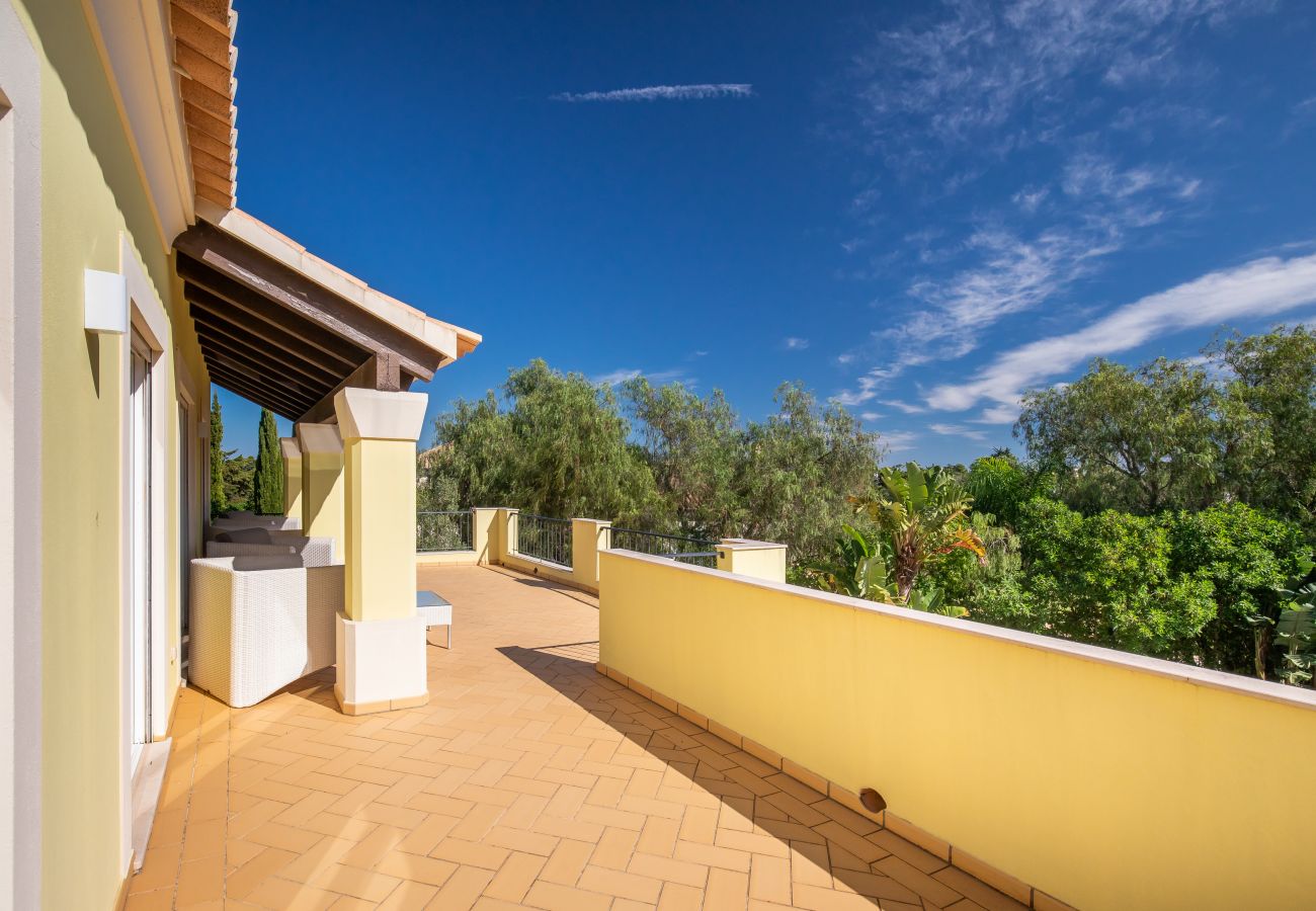 Villa in Lagos - Casa Amarela