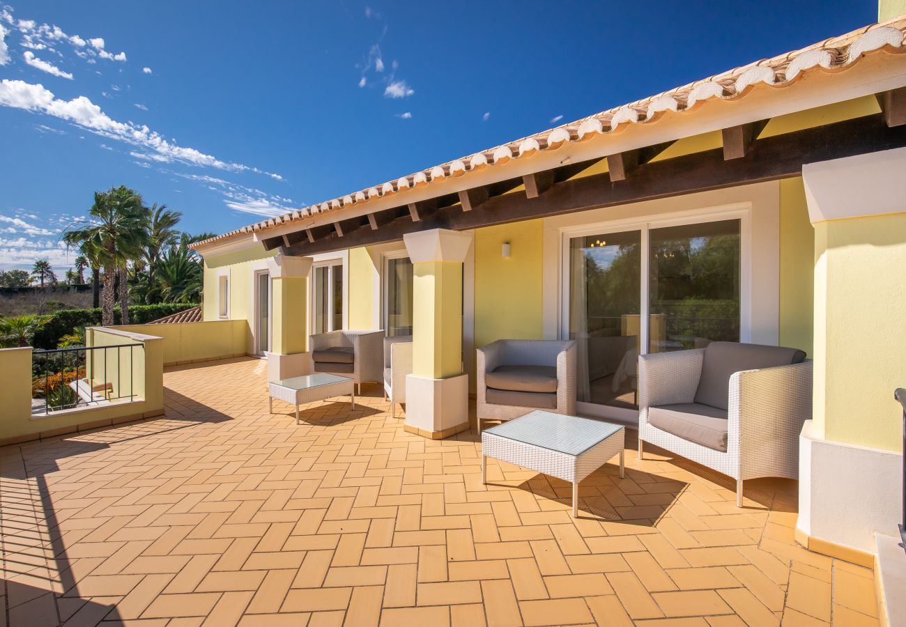 Villa in Lagos - Casa Amarela