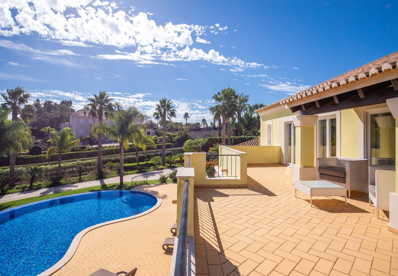 Villa in Lagos - Casa Amarela