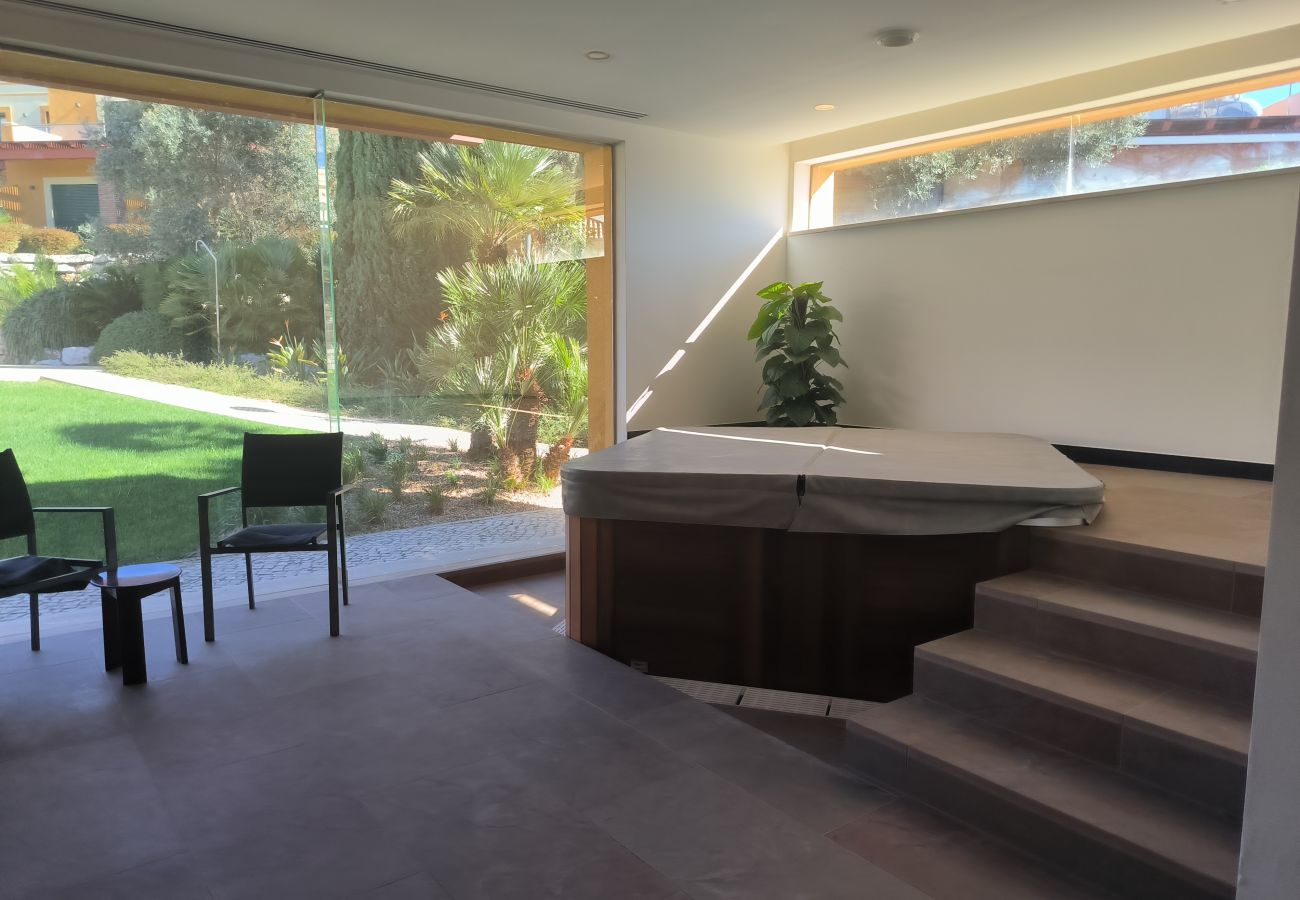 House in Luz - Casa Amarillo