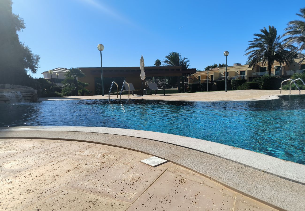 House in Luz - Casa Amarillo