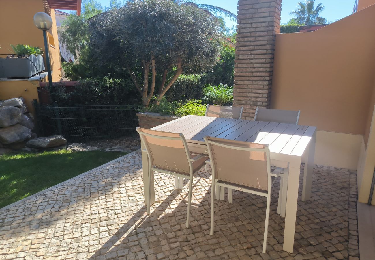 House in Luz - Casa Amarillo