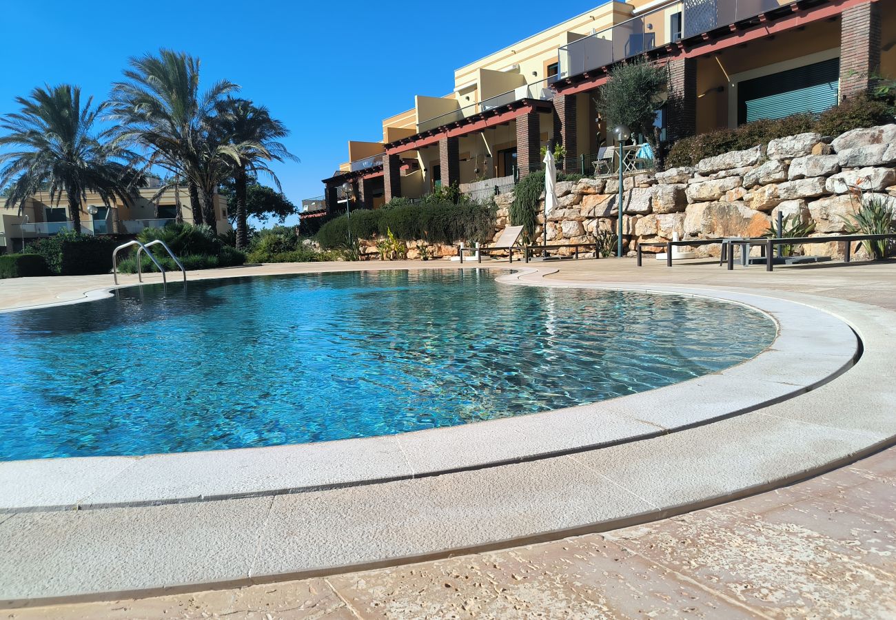 House in Luz - Casa Amarillo