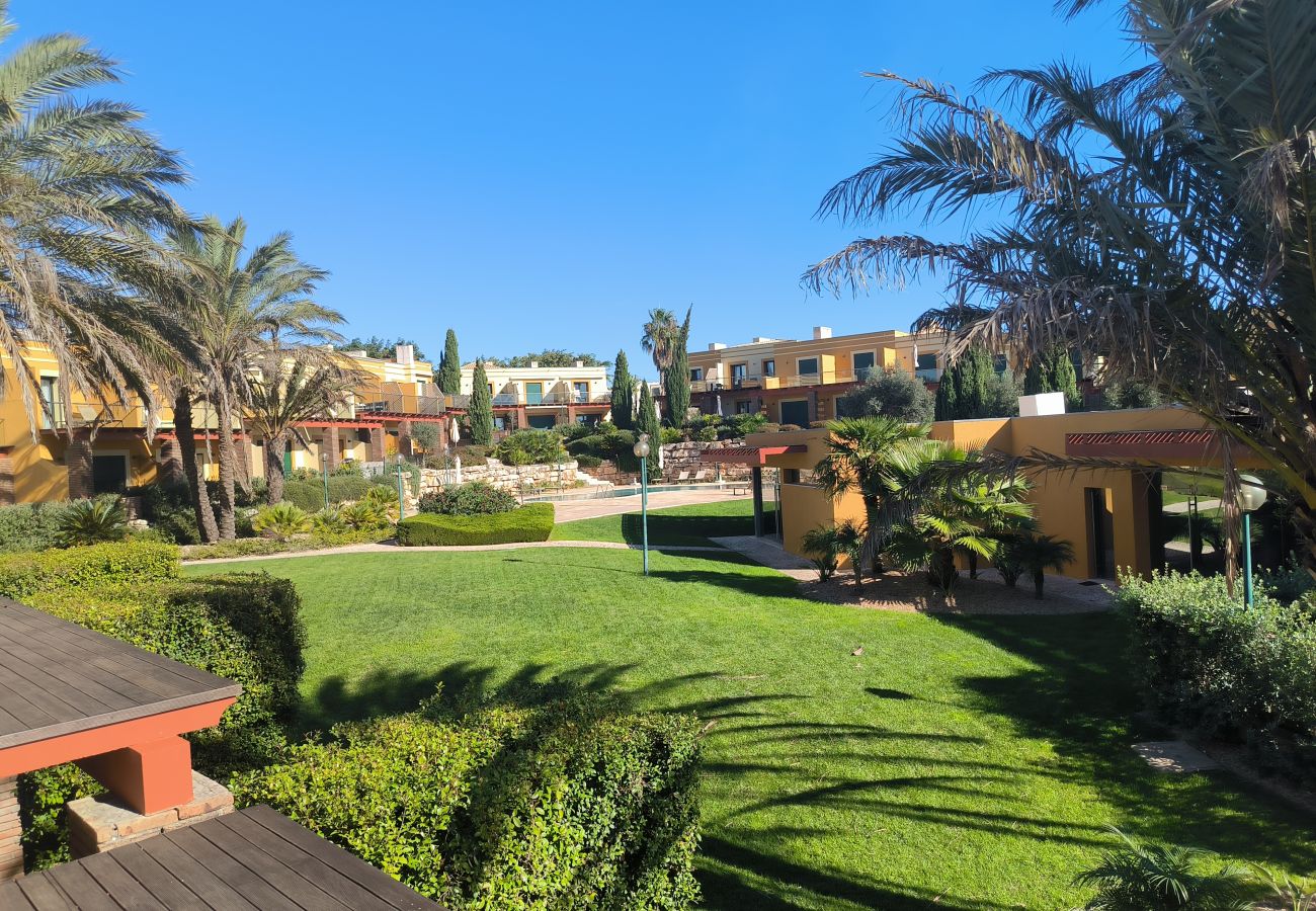 House in Luz - Casa Amarillo