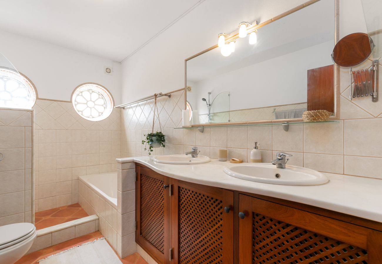 Villa in Vila do Bispo - Sanctuary Surf Stay