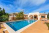 Villa in Vila do Bispo - Sanctuary Surf Stay